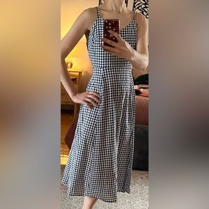 Gap black and white midi summer dress.